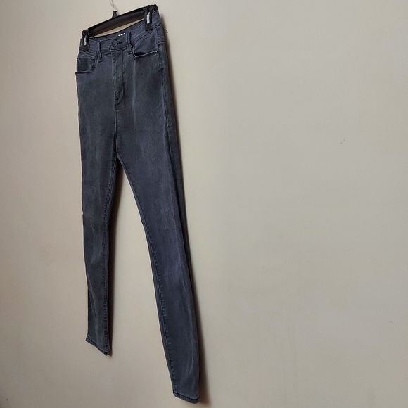 BDG Twig Super-High Rise Skinny Jean - Washed Black - Picture 8 of 13